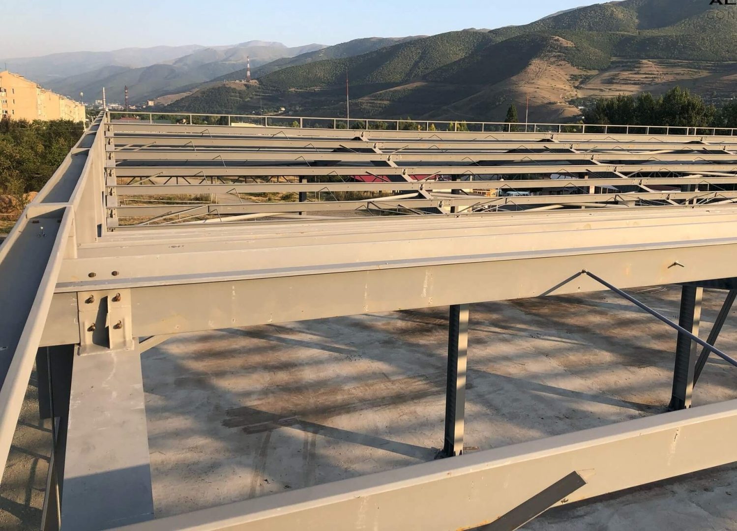 Մետաղական յուրահատուկ կոնստրուկցիաներ