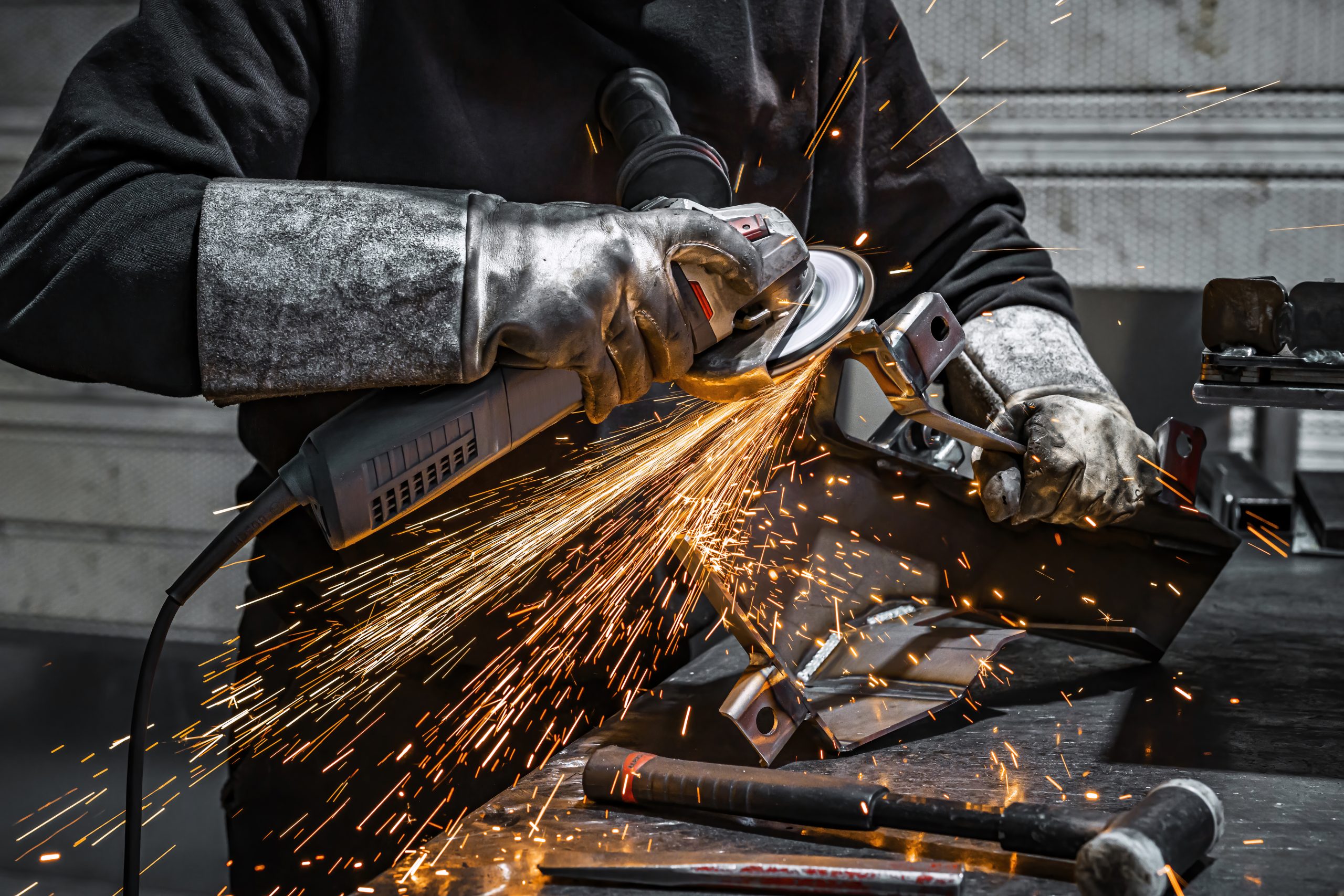 How to Choose the Right Metal Fabrication Company for Your Project?